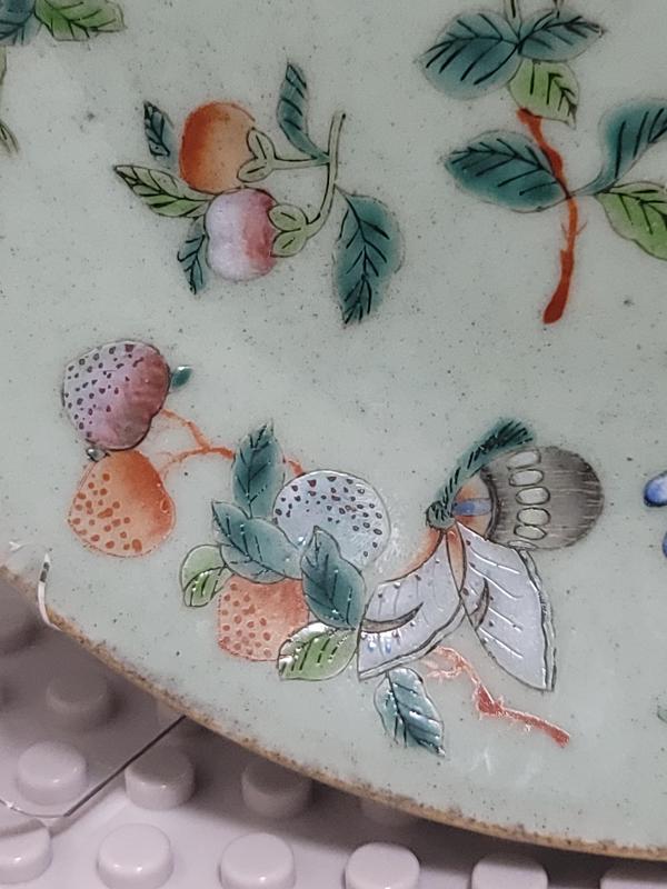 古玩陶瓷晚清道光豆青粉彩花鳥盤拍賣，當(dāng)前價(jià)格680元