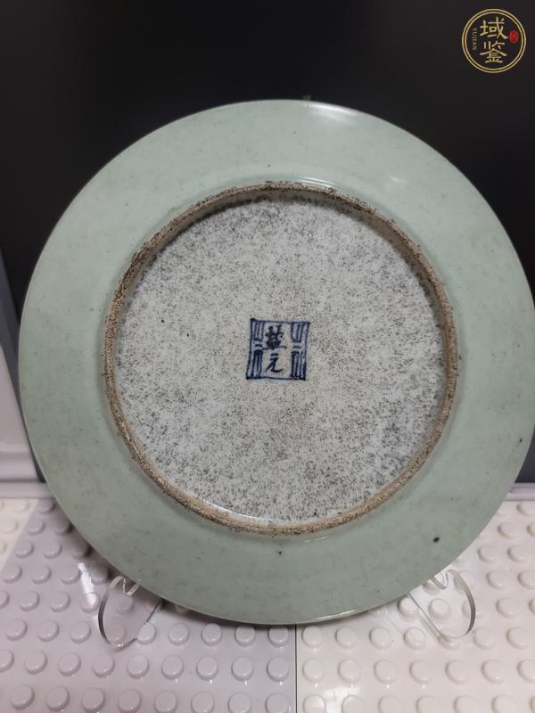 古玩陶瓷晚清豆青粉彩盤(pán)真品鑒賞圖