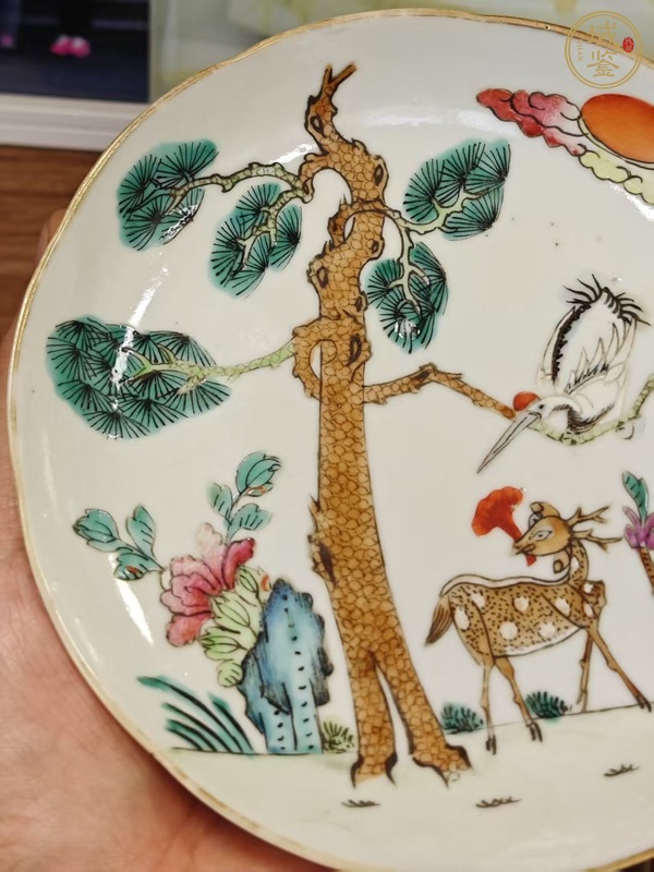 古玩鶴鹿同春粉彩盤真品鑒賞圖