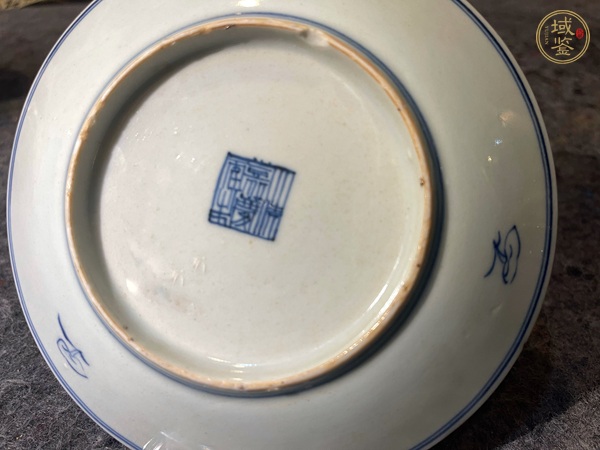 古玩陶瓷清嘉慶纏枝花卉盤真品鑒賞圖