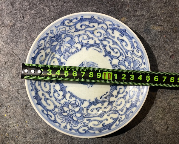 古玩陶瓷清嘉慶纏枝花卉盤拍賣，當前價格370元