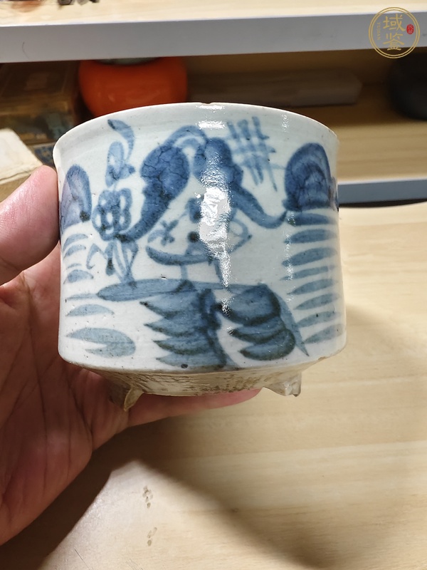 古玩陶瓷青花花卉紋香爐真品鑒賞圖