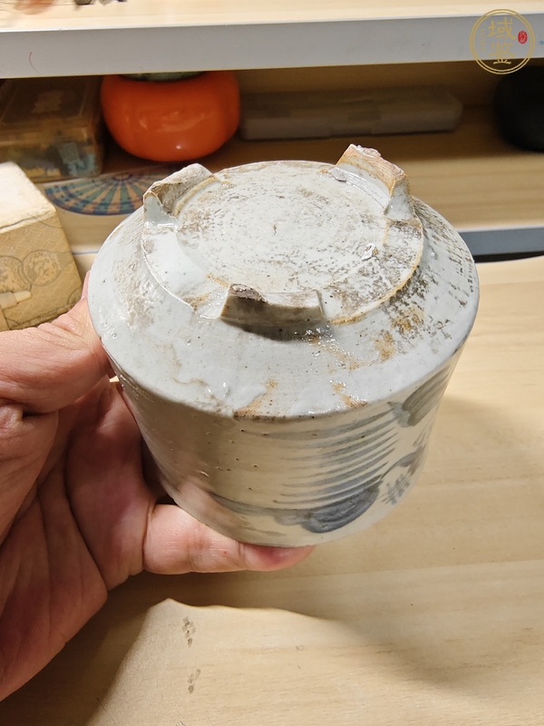 古玩陶瓷青花花卉紋香爐真品鑒賞圖