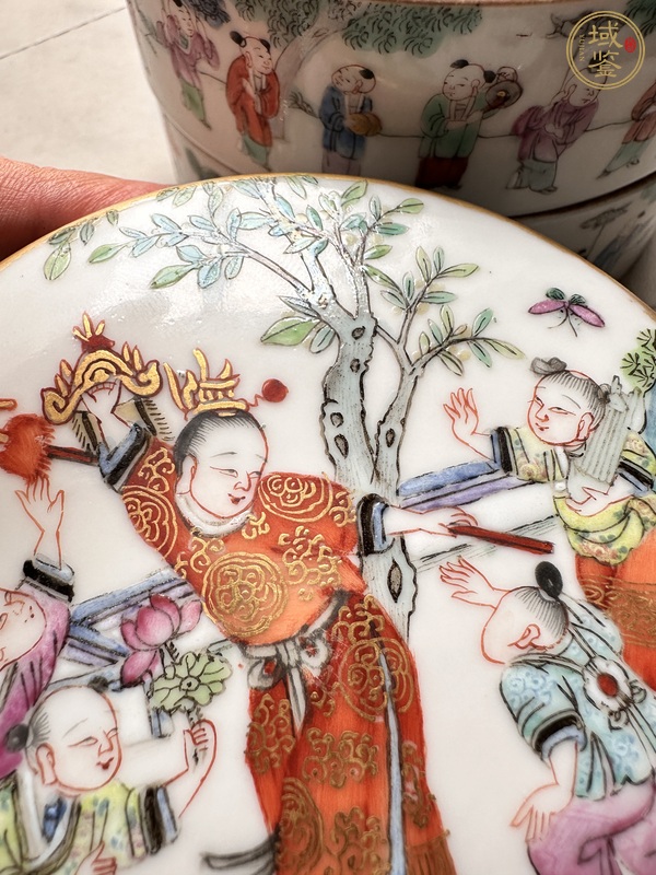 古玩陶瓷清同治 粉彩五子奪魁節盒真品鑒賞圖