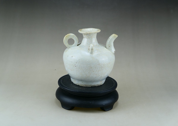 古玩陶瓷明晚期.青白釉三系執(zhí)壺拍賣，當(dāng)前價格165元