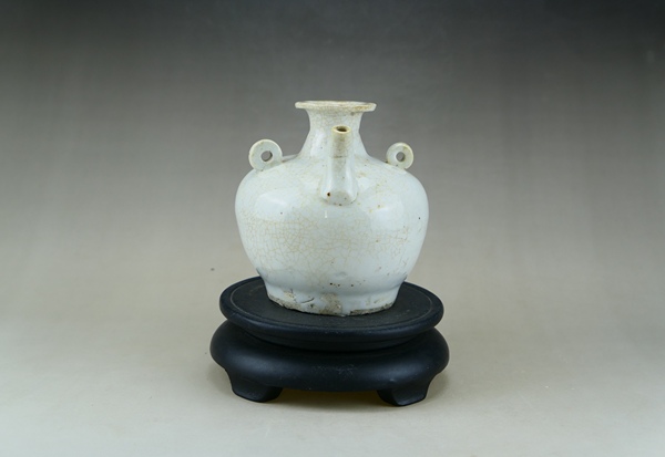 古玩陶瓷明晚期.青白釉三系執(zhí)壺拍賣，當(dāng)前價格165元