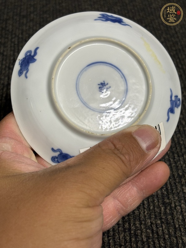 古玩陶瓷青花仕女人物紋杯碟真品鑒賞圖