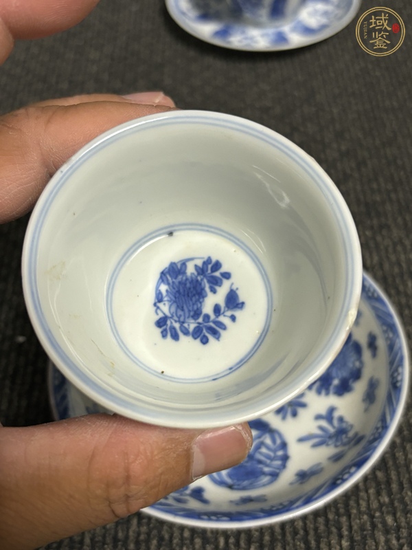 古玩陶瓷青花折枝花卉紋杯碟真品鑒賞圖