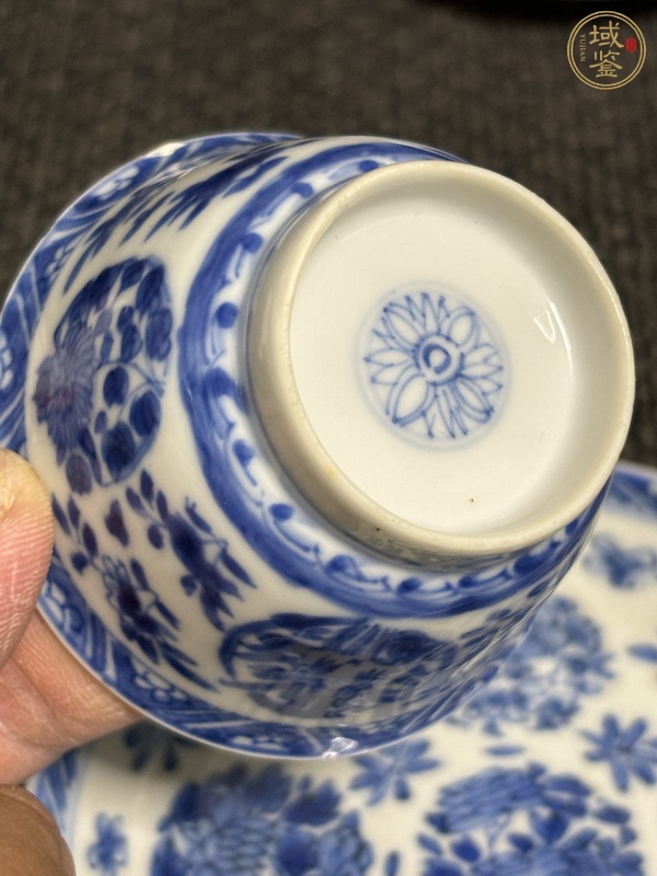 古玩陶瓷青花折枝花卉紋杯碟真品鑒賞圖