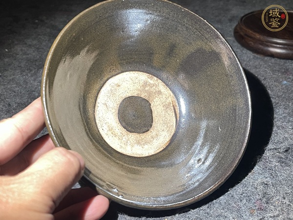 古玩陶瓷金元時(shí)期褐釉碗真品鑒賞圖