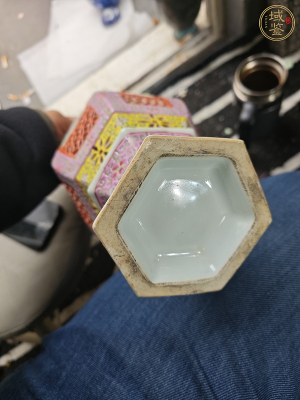 古玩陶瓷建國后粉彩燈罩真品鑒賞圖