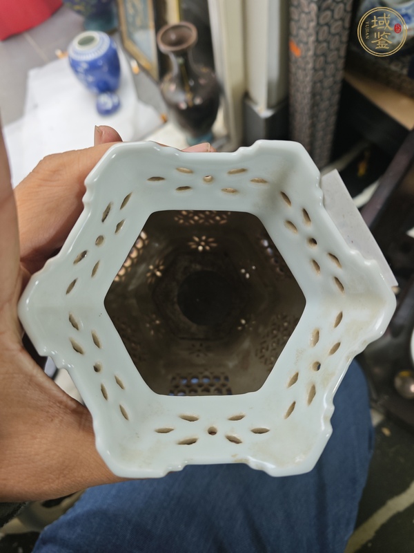 古玩陶瓷建國后粉彩燈罩真品鑒賞圖
