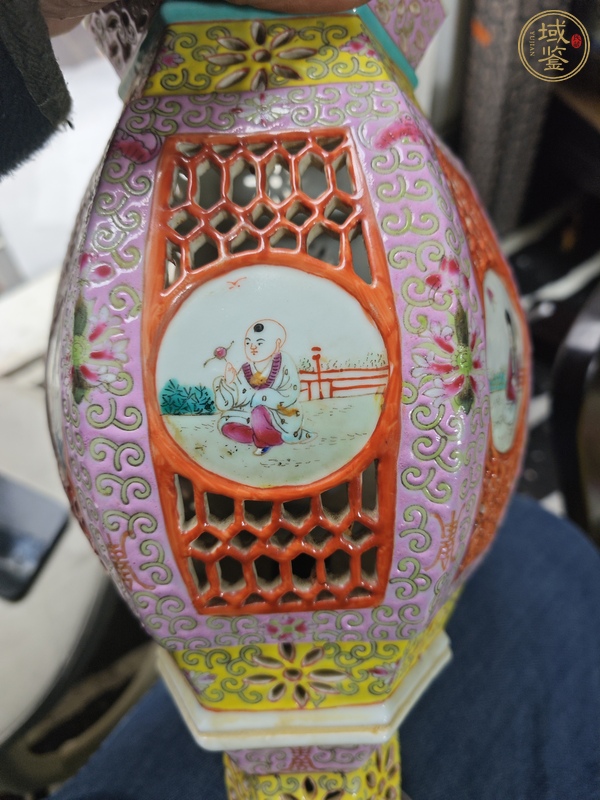 古玩陶瓷建國后粉彩燈罩真品鑒賞圖