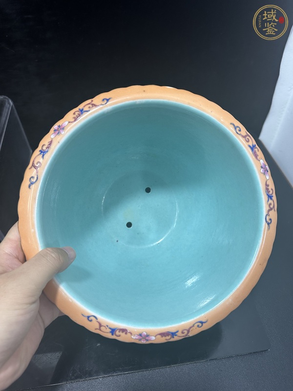 古玩陶瓷琺瑯彩花卉詩文花口花盆真品鑒賞圖