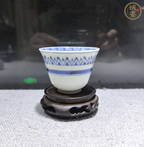 古玩陶瓷青花杯真品鑒賞圖