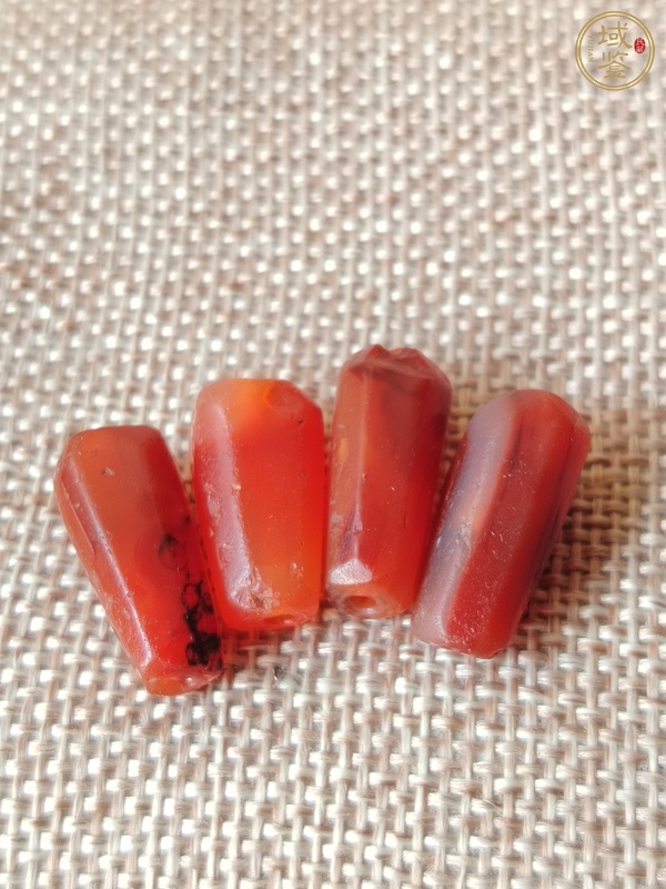 古玩玉器紅瑪瑙多棱珠真品鑒賞圖