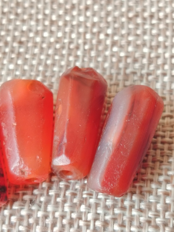 古玩玉器老紅瑪瑙多棱珠4顆拍賣，當前價格118元