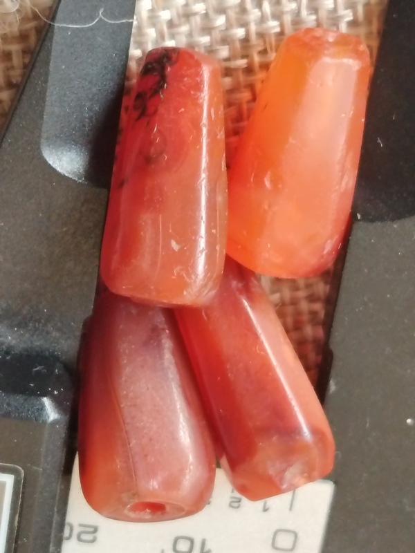 古玩玉器老紅瑪瑙多棱珠4顆拍賣，當前價格118元