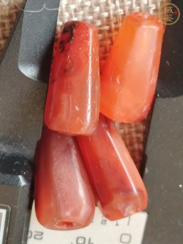 古玩玉器紅瑪瑙多棱珠真品鑒賞圖