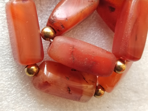 古玩玉器限量包郵老天然紅瑪瑙珠手串拍賣，當(dāng)前價(jià)格138元