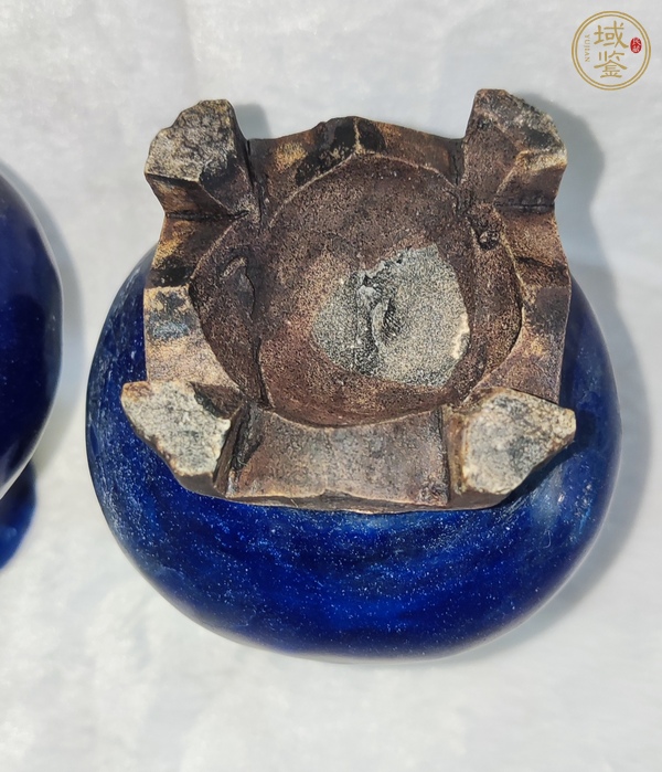 古玩陶瓷藍釉連坐瓶真品鑒賞圖