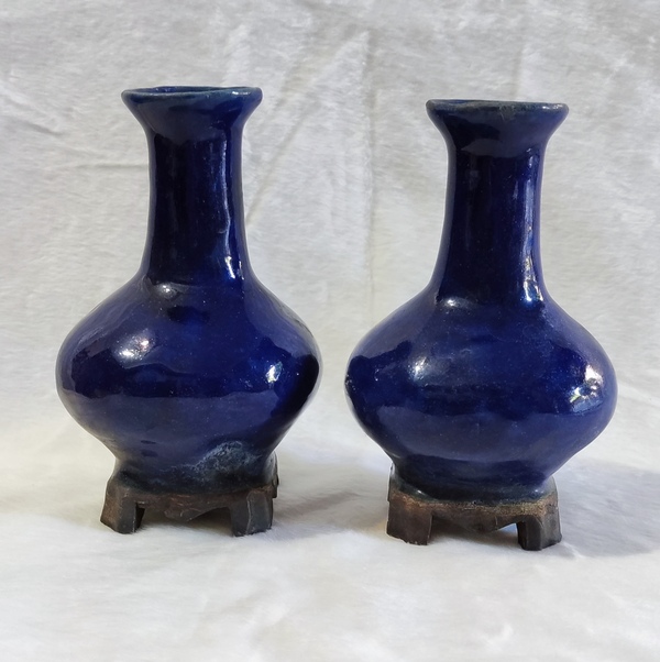 古玩陶瓷藍(lán)釉連坐瓶拍賣，當(dāng)前價(jià)格998元