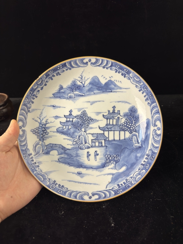 古玩轉(zhuǎn)賣(mài)清乾隆青花山水人物盤(pán)拍賣(mài)，當(dāng)前價(jià)格95元