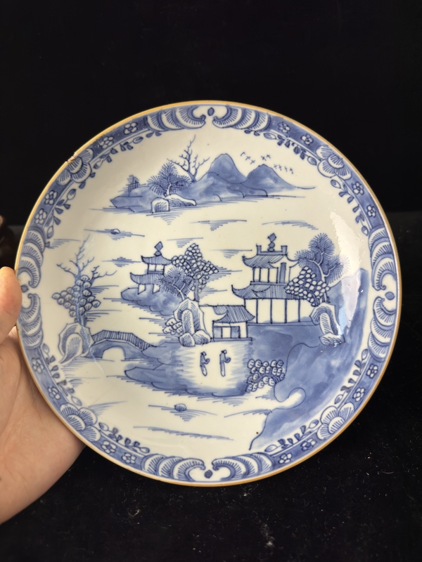 古玩陶瓷清乾隆青花山水人物盤拍賣，當(dāng)前價(jià)格999元
