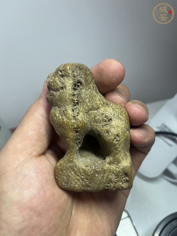 古玩陶瓷石雕獅子真品鑒賞圖
