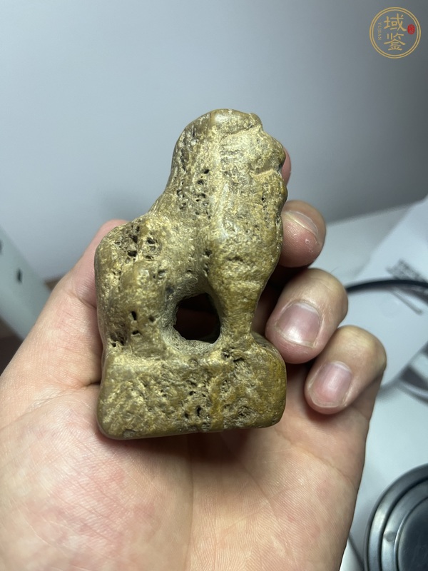 古玩陶瓷石雕獅子真品鑒賞圖