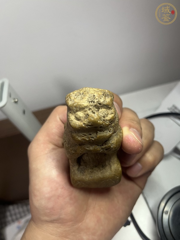 古玩陶瓷石雕獅子真品鑒賞圖