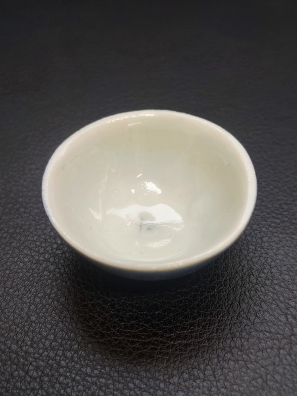 古玩陶瓷清代時期霽藍釉杯拍賣，當前價格300元