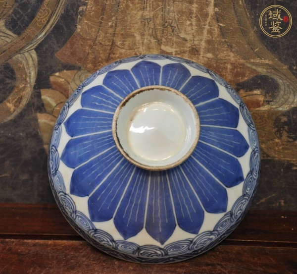 古玩陶瓷青花雞心碗真品鑒賞圖