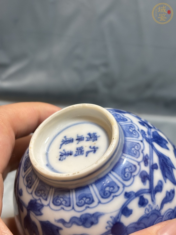 古玩陶瓷日本江戶青花獅子穿花圖碗真品鑒賞圖