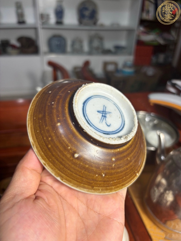 古玩陶瓷清康熙 青花折枝梅花紋盤（海撈）真品鑒賞圖