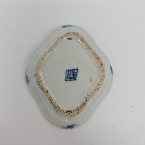 古玩陶瓷青花盤(pán)拍賣(mài)，當(dāng)前價(jià)格1600元
