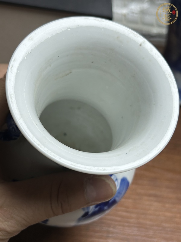 古玩陶瓷清晚·青花人物故事紋象耳瓶 真品鑒賞圖
