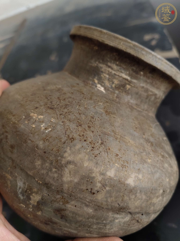 古玩陶瓷漢代陶罐真品鑒賞圖
