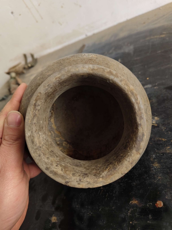 古玩陶瓷館藏級漢代鉛筆工陶瓶拍賣，當前價格998元