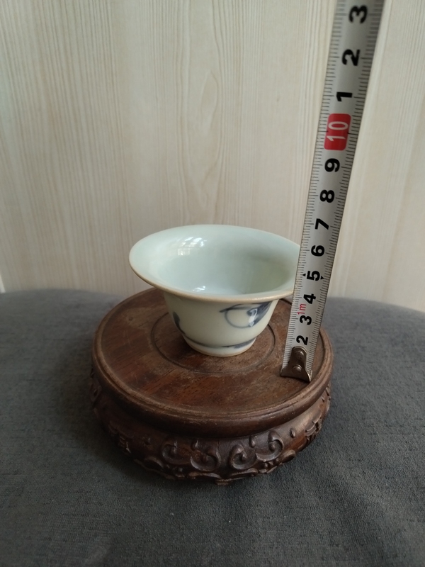 古玩陶瓷青花飛鳥杯拍賣，當(dāng)前價格1800元