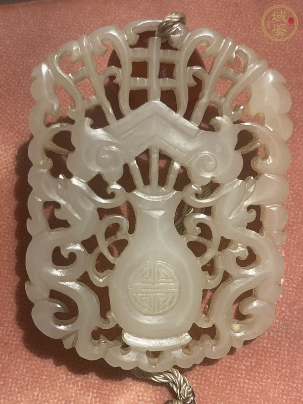 古玩玉器和田玉雕“寶瓶團(tuán)壽佩”真品鑒賞圖