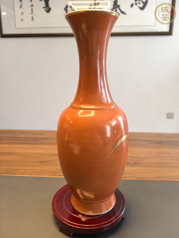 古玩陶瓷珊瑚紅描金蘭草紋撇口瓶真品鑒賞圖