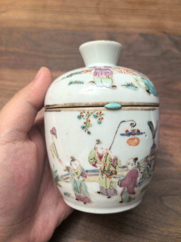 古玩陶瓷晚清同治粉彩教子圖蓋缸拍賣(mài)，當(dāng)前價(jià)格2850元