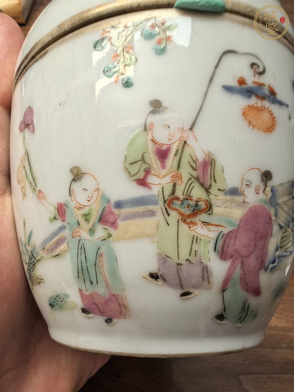 古玩陶瓷粉彩教子圖蓋缸真品鑒賞圖
