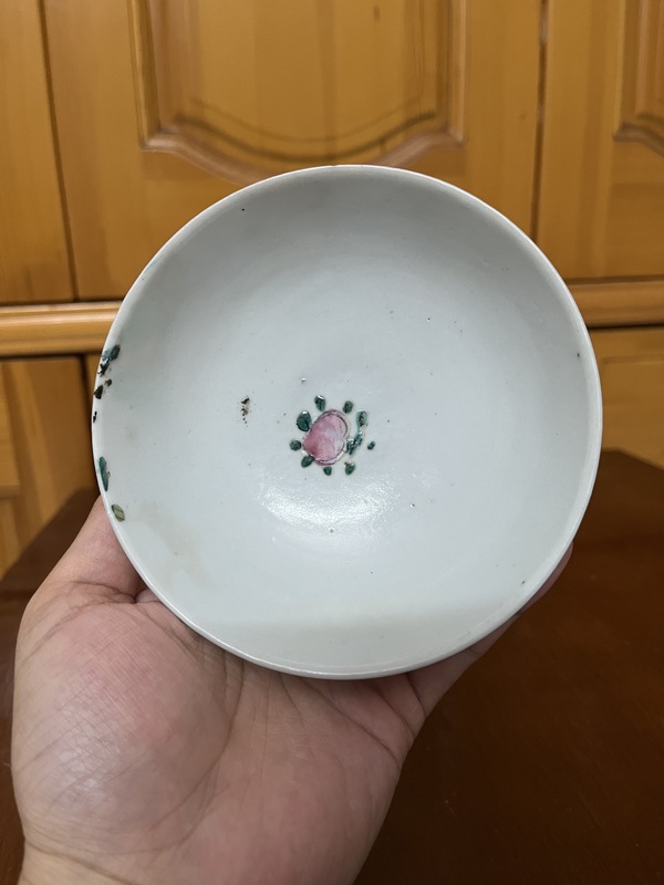 古玩陶瓷花蝶紋粉彩茶圓拍賣,當前價格199元