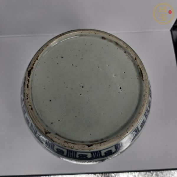 古玩陶瓷花卉紋青花罐真品鑒賞圖