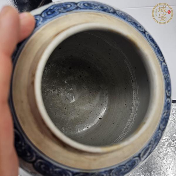 古玩陶瓷花卉紋青花罐真品鑒賞圖