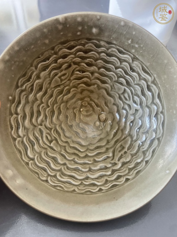 古玩陶瓷耀州窯海水游魚盞真品鑒賞圖
