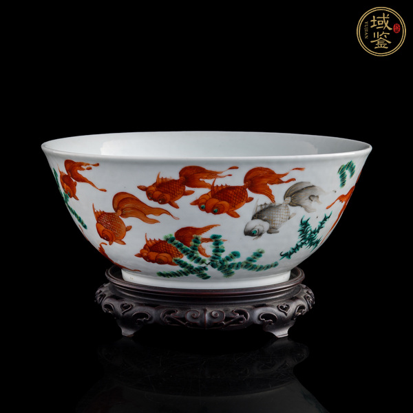 古玩陶瓷粉彩魚藻紋碗真品鑒賞圖