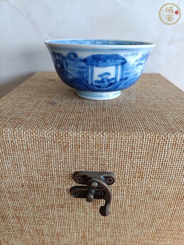 古玩陶瓷民國青花杯真品鑒賞圖